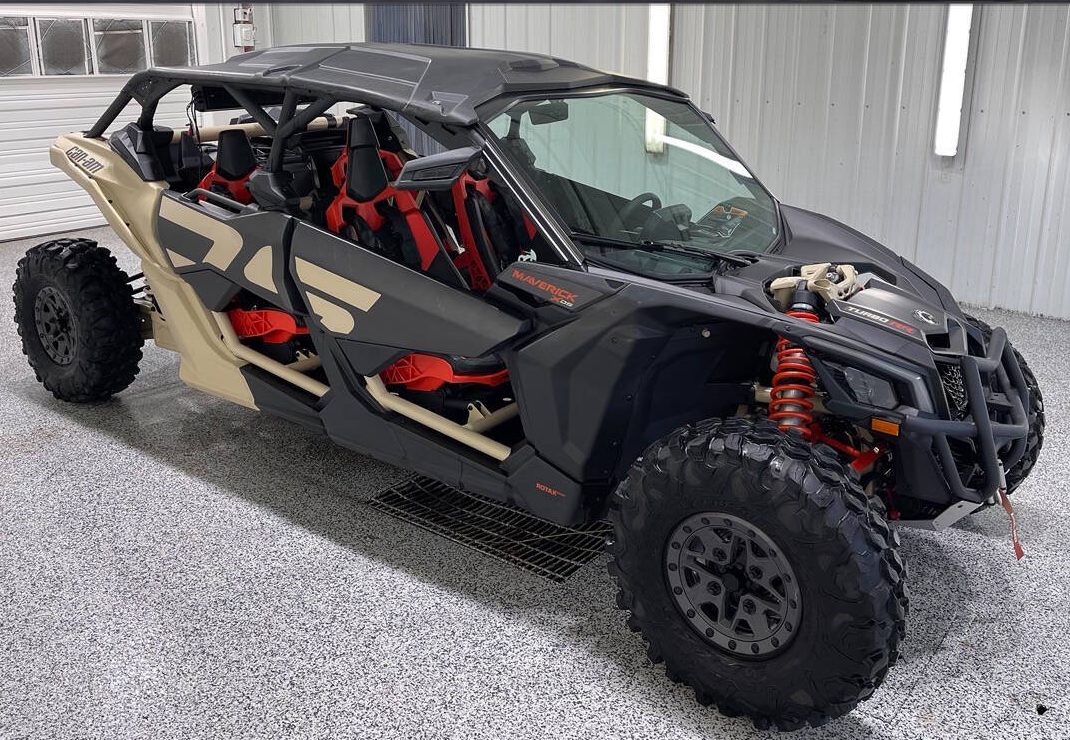 Can-Am Maverick X3 X DS Turbo RR (2023)